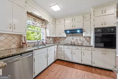 669 S Hill Street, Griffin, GA 30224 - Photo 12