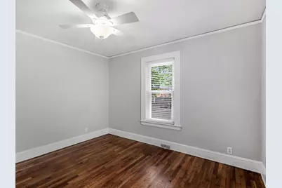 1724 Virginia Avenue, Atlanta, GA 30337 - Photo 4
