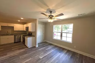 212B Tabor Dr, Warner Robins, GA 31093 - Photo 6