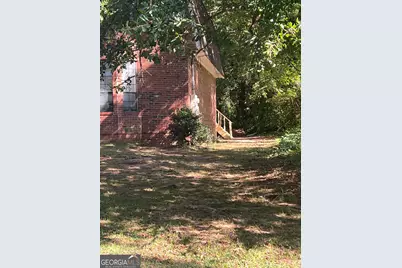 2498 Robinhood Drive, Ellenwood, GA 30294 - Photo 2