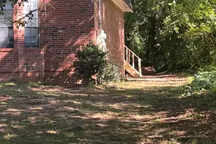 2498 Robinhood Dr, Ellenwood, GA 30294 - Photo 2