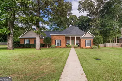 301 Hunts Landing Drive, Kathleen, GA 31047 - Photo 1
