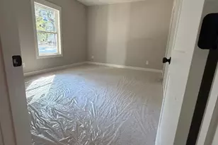 33 Peachtree St, Hartwell, GA 30643 - Photo 4