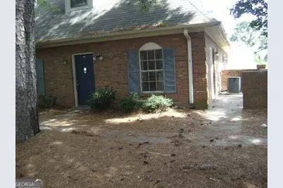 934 Park Place NE, Conyers, GA 30012 - Photo 1