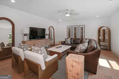 410 Races Road, Hoschton, GA 30548 - Photo 8
