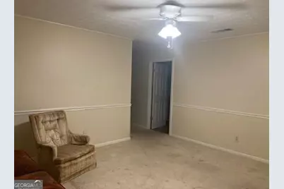 304 Clairmont Drive, Dublin, GA 31021 - Photo 2