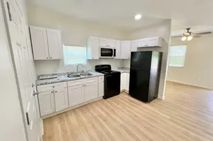 403 Auburn Rd, Glennville, GA 30427 - Photo 6
