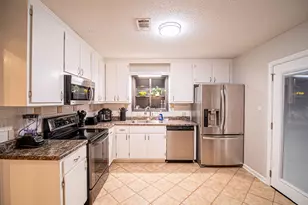 3789 N Hampton Dr NW, Kennesaw, GA 30144 - Photo 18