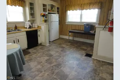 165 A&amp;b N Broad St, 5 A&b E. Wright Street, Winder, GA 30680 - Photo 6