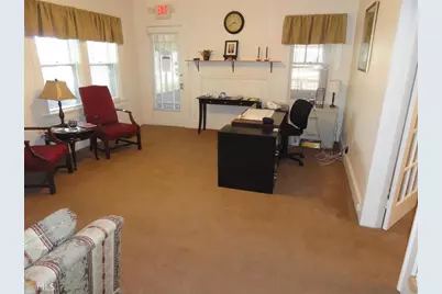 165 A&amp;b N Broad St, 5 A&b E. Wright Street, Winder, GA 30680 - Photo 2
