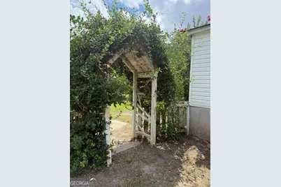 221 Lee, Milledgeville, GA 31061 - Photo 2