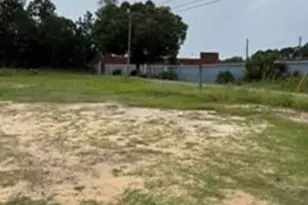 114 Elm St, Tifton, GA 31794 - Photo 1