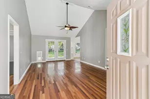 105 Breckenridge Dr, Brunswick, GA 31520 - Photo 2