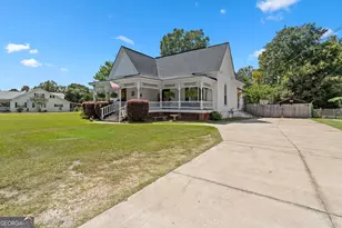 89 S Dooley St, Hawkinsville, GA 31036 - Photo 2