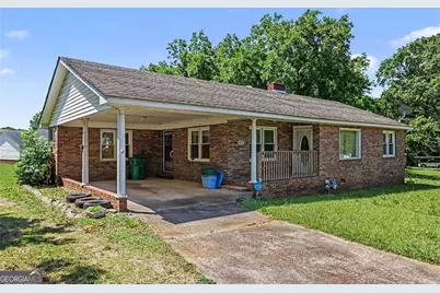 422 Bartson Street, Lavonia, GA 30553 - Photo 2
