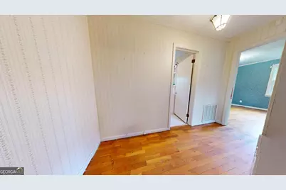 555 Mulberry Street, Swainsboro, GA 30401 - Photo 18