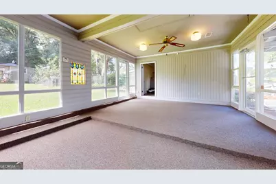 555 Mulberry Street, Swainsboro, GA 30401 - Photo 30