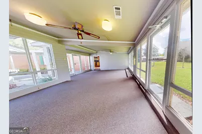 555 Mulberry Street, Swainsboro, GA 30401 - Photo 2