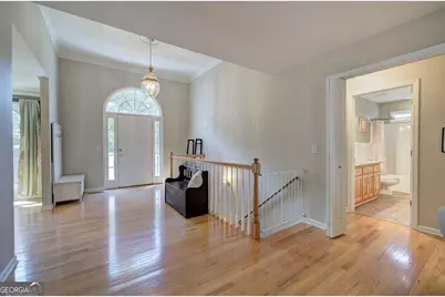 1082 Fieldstone Drive, Canton, GA 30114 - Photo 8