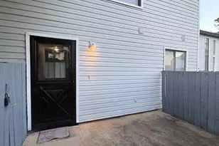 261 Country Club Dr, Jonesboro, GA 30238 - Photo 1