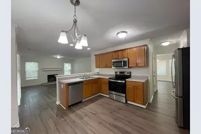 135 Woodson Court, Stockbridge, GA 30281 - Photo 2