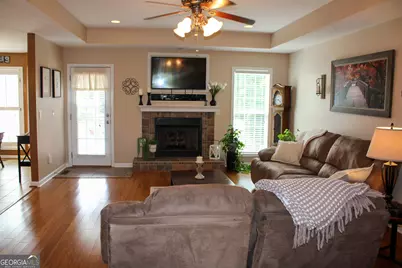 100 Laketrail Drive, Griffin, GA 30223 - Photo 4