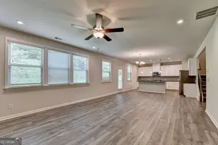 638 Saffron Blvd, Lawrenceville, GA 30045 - Photo 14