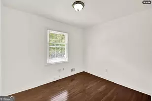 2382 Dayron Circle, Marietta, GA 30062 - Photo 2