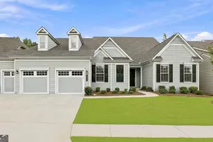 204 Cottonwood Cir, Peachtree City, GA 30269 - Photo 1