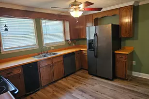 372 Smith St, Hartwell, GA 30643 - Photo 8