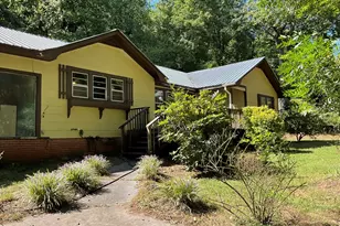 219 N Valley St, Clayton, GA 30525 - Photo 2
