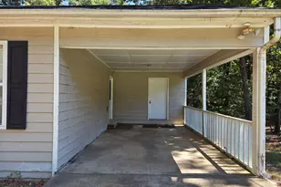 217 Brooks Ln, Winder, GA 30680 - Photo 2