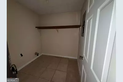 7021 Whitfield Drive, Riverdale, GA 30296 - Photo 14