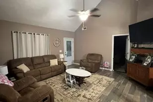 226 Sandy Brook Cir, Thomaston, GA 30286 - Photo 2