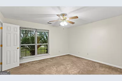 1010 Canton Court, Hinesville, GA 31313 - Photo 4
