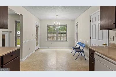 1010 Canton Court, Hinesville, GA 31313 - Photo 8