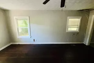 2835 Burton Rd NW, Atlanta, GA 30311 - Photo 2