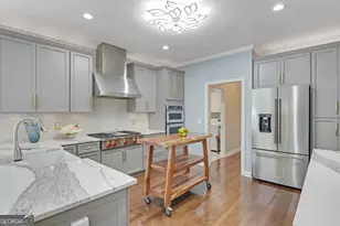 1048 Grantham Way SW, Marietta, GA 30064 - Photo 24