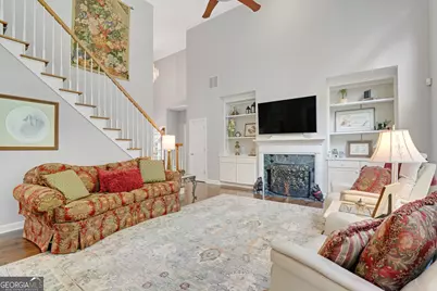 1048 Grantham Way SW, Marietta, GA 30064 - Photo 12