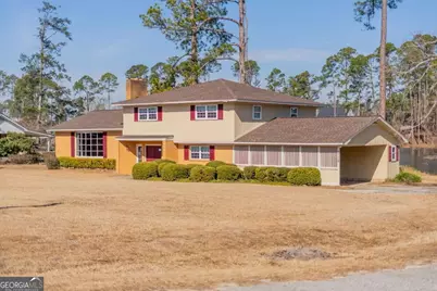 1729 W Forest Drive, Douglas, GA 31533 - Photo 2
