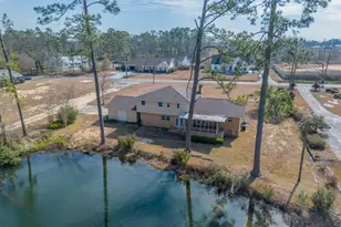 1729 W Forest Dr, Douglas, GA 31533 - Photo 8