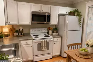 1035 Barnett Shoals Rd, Athens, GA 30605 - Photo 6