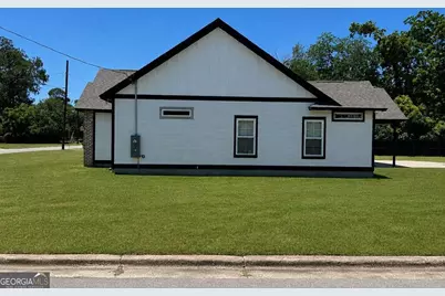 215 E Eighth Street, Adel, GA 31620 - Photo 4
