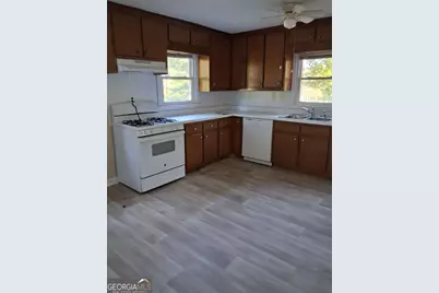 125 Lakeside Drive, Griffin, GA 30223 - Photo 4