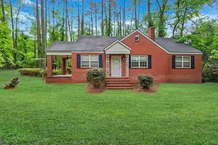 819 Hillcrest Dr, Thomson, GA 30824 - Photo 2