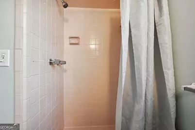 2073 E Roxboro Road NE #B, Brookhaven, GA 30324 - Photo 10