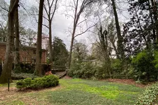 2073 E Roxboro Rd NE, Brookhaven, GA 30324 - Photo 16