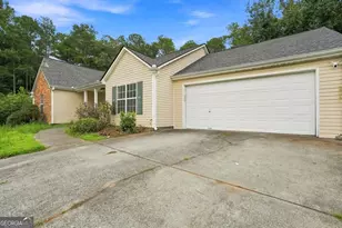 1105 Poplar Ln, Loganville, GA 30052 - Photo 6