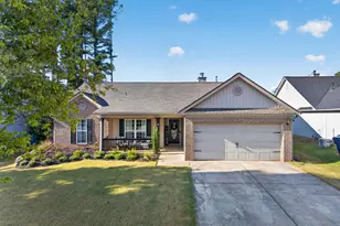2009 Massey Ln, Winder, GA 30680 - Photo 2