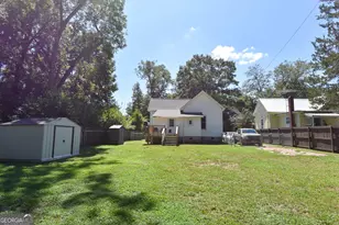 115 Lamar St, Barnesville, GA 30204 - Photo 26